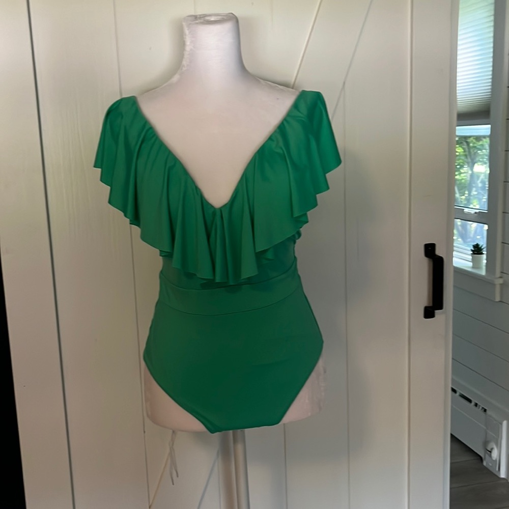 Trina Turk Green Ruffle V‑Neck One‑Piece Swimsuit